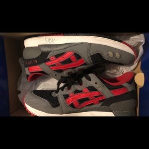 ASICS size 4
